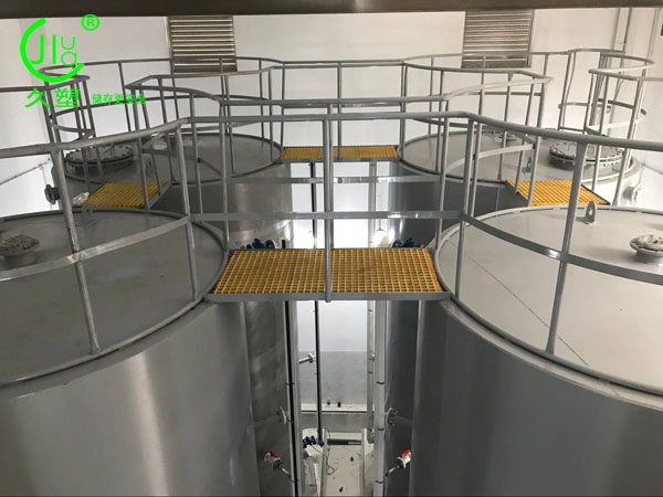 水務(wù)行業(yè)—第一批6臺26m3次氯酸鈉儲罐(鋼襯PE)順利交付